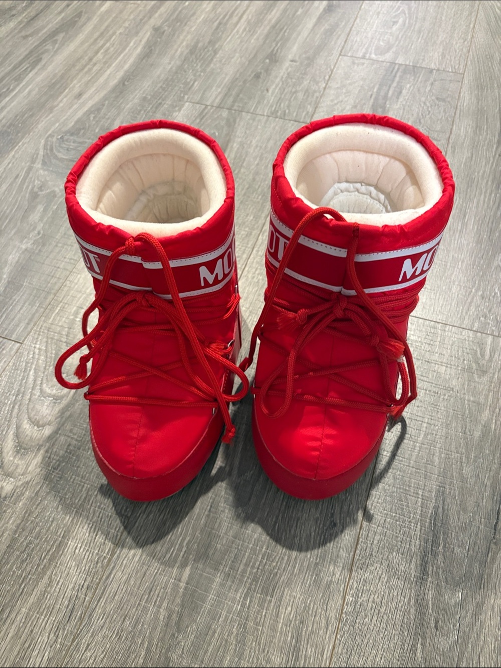 Moon Boot Red Kids Winter Lace-Up Boots with Cream Lining